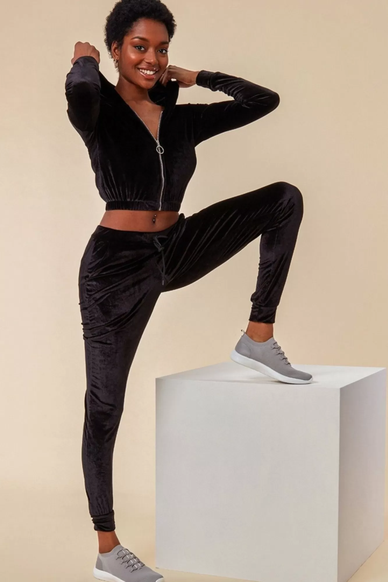 Loungewear & Sleepwear^Cosmochic Cuffed Ankle Velour Tracksuit Black