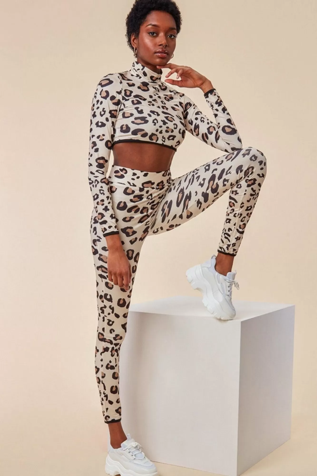 Loungewear & Sleepwear^Cosmochic Leopard Print Crop Top&Legging Lounge Set - Brown Brownleopard