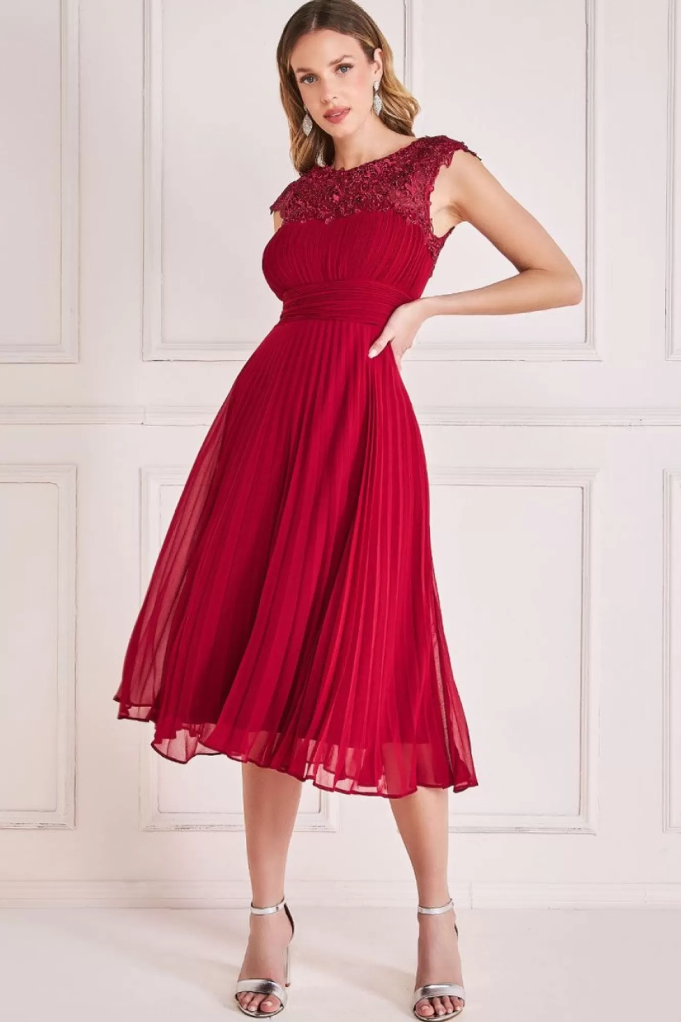 Midi Dresses^* Crochet & Pleated Top Midi Burgundy