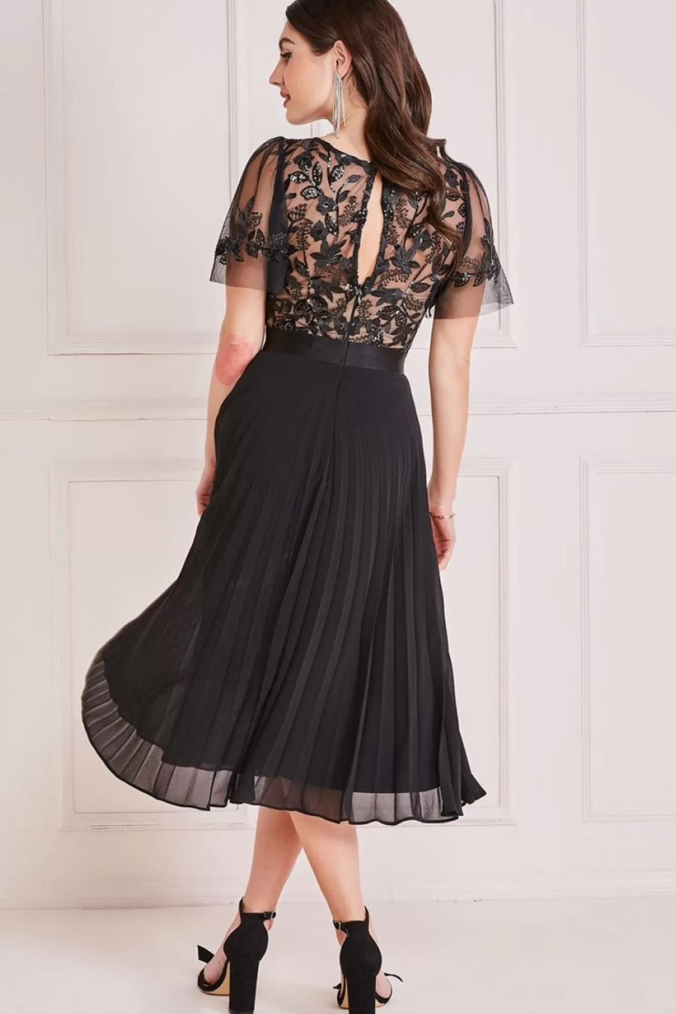 Midi Dresses^* Embroidered Top Chiffon Pleated Midi Black