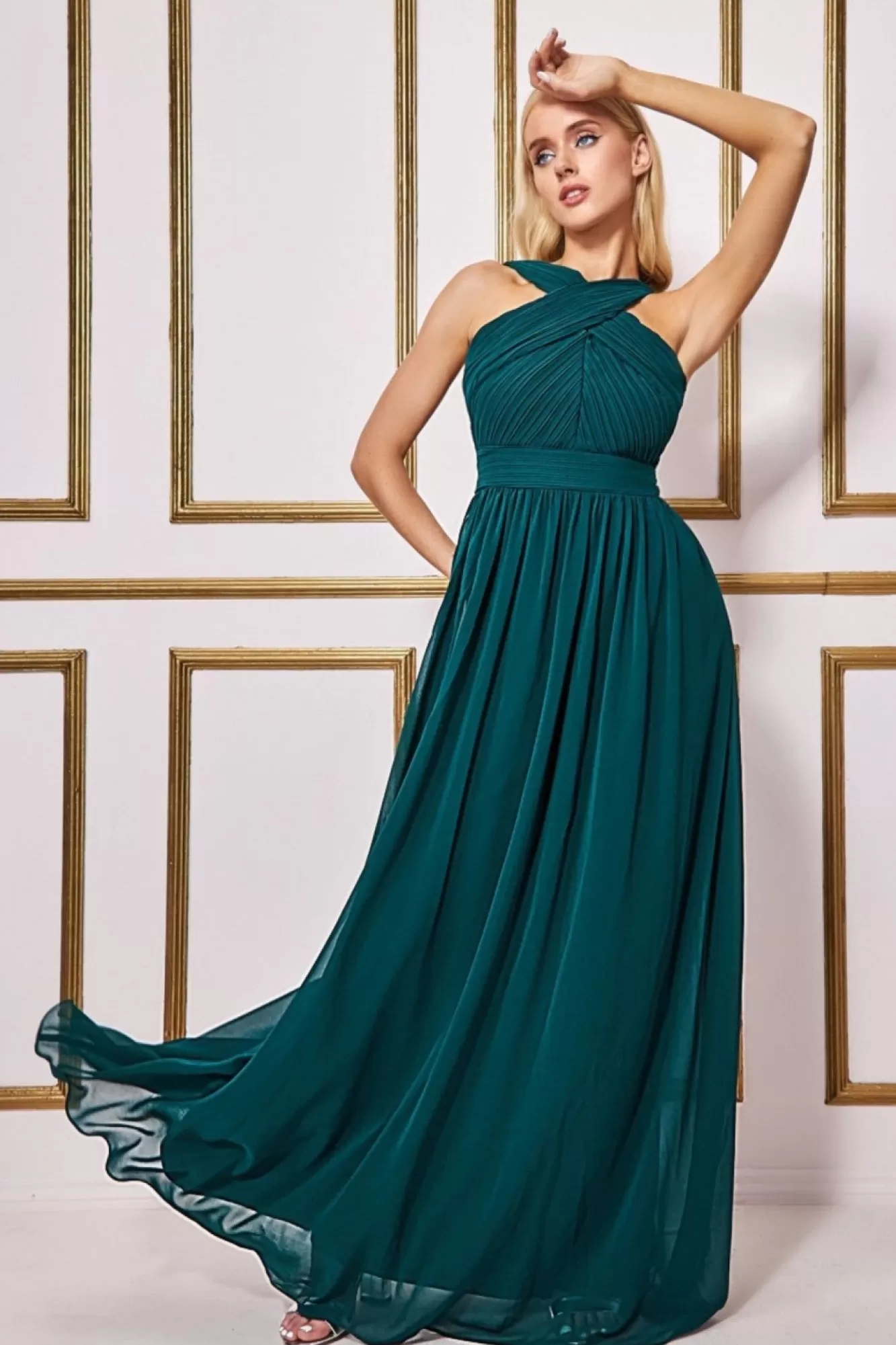 Maxi Dresses^* Halter Neck Chiffon Maxi Dress - Emerald Green Emeraldgreen