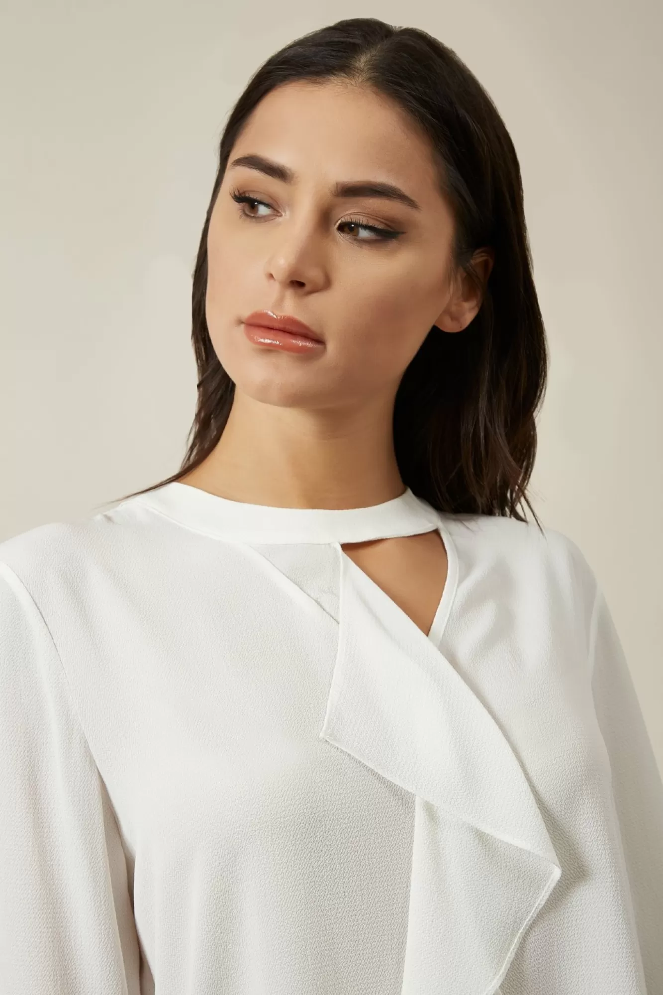 Blouses^Hoxton Gal Oversize Top Ruffle Front Relax Fit Blouse White