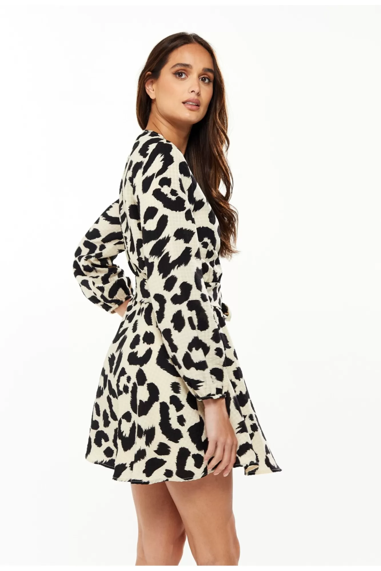 Mini Dresses^Liquorish Animal Print Mini Wrap Dress With Long Sleeves White