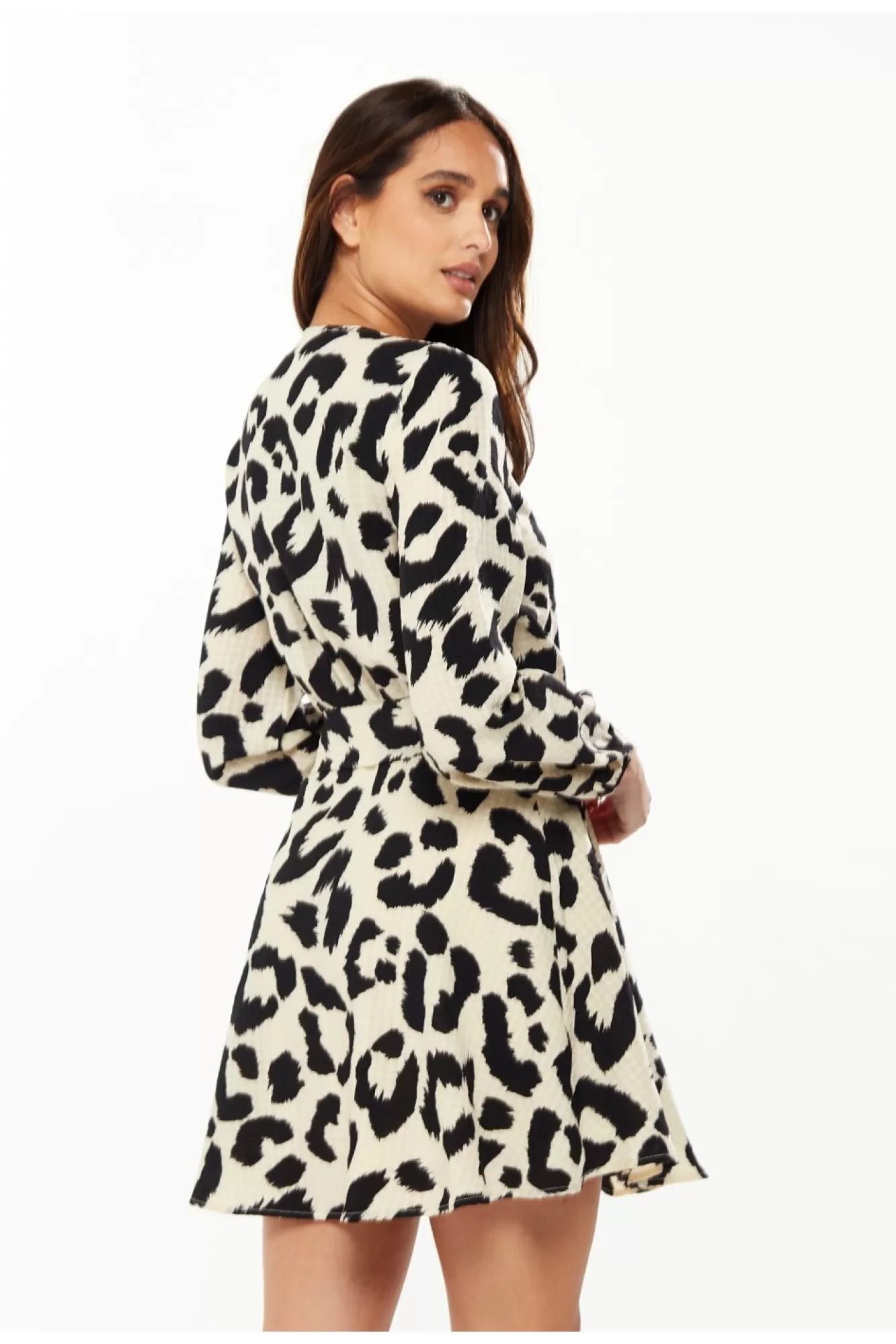 Mini Dresses^Liquorish Animal Print Mini Wrap Dress With Long Sleeves White