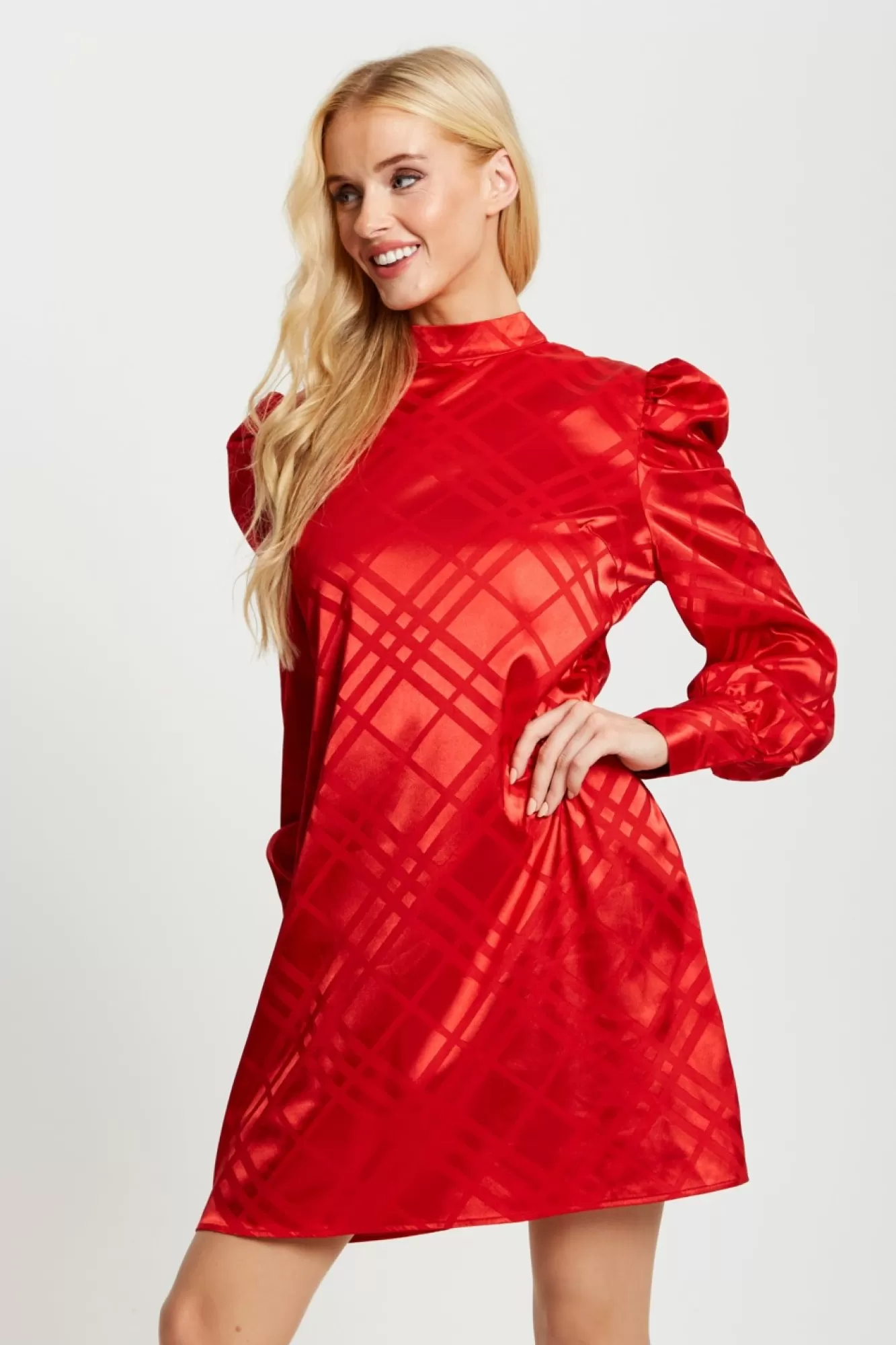 Mini Dresses^Liquorish Check Jacquard Mini Dress With High Neck Red