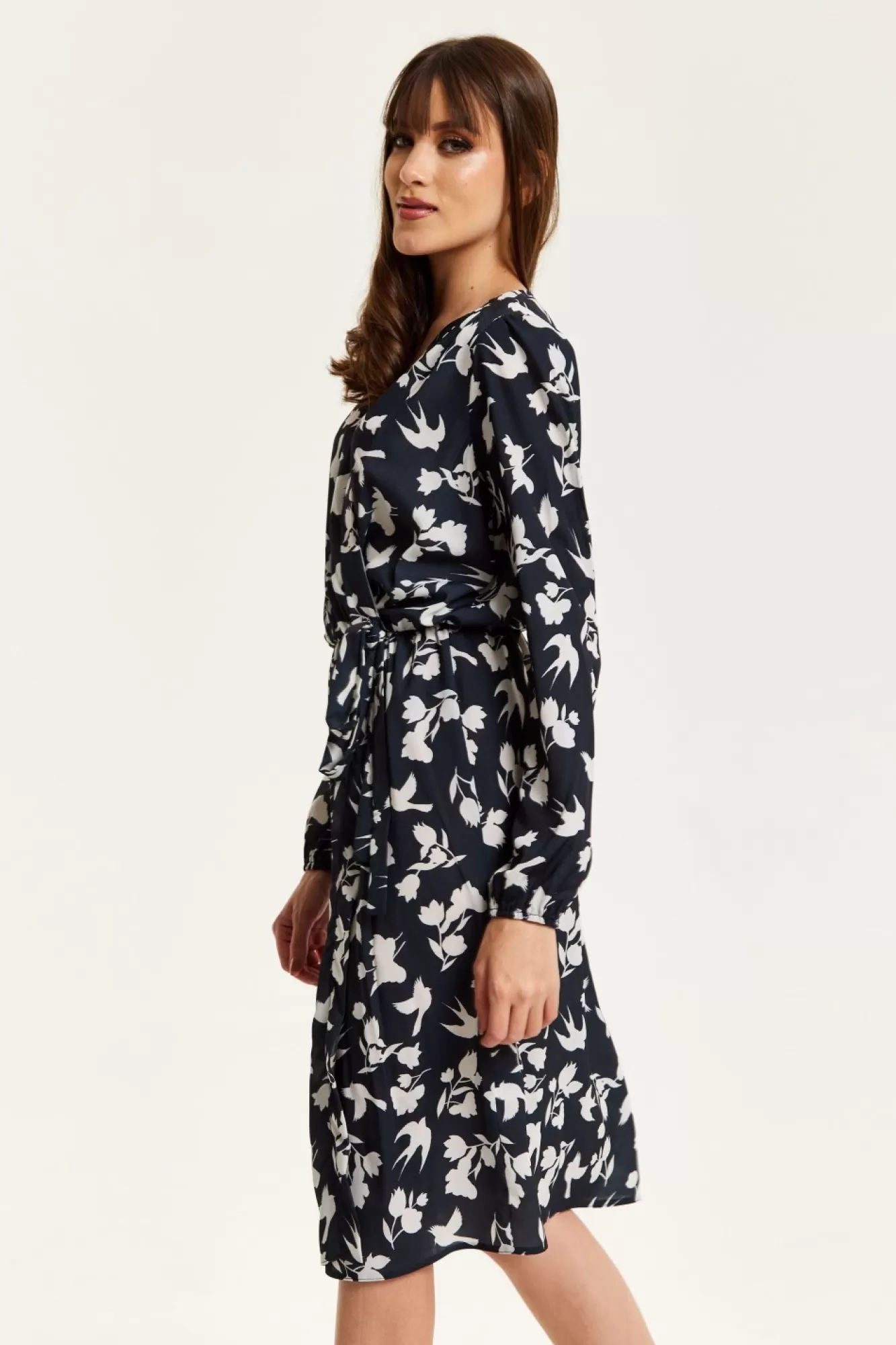 Midi Dresses^Liquorish Floral And Bird Print Midi Fake Wrap Dress In Black