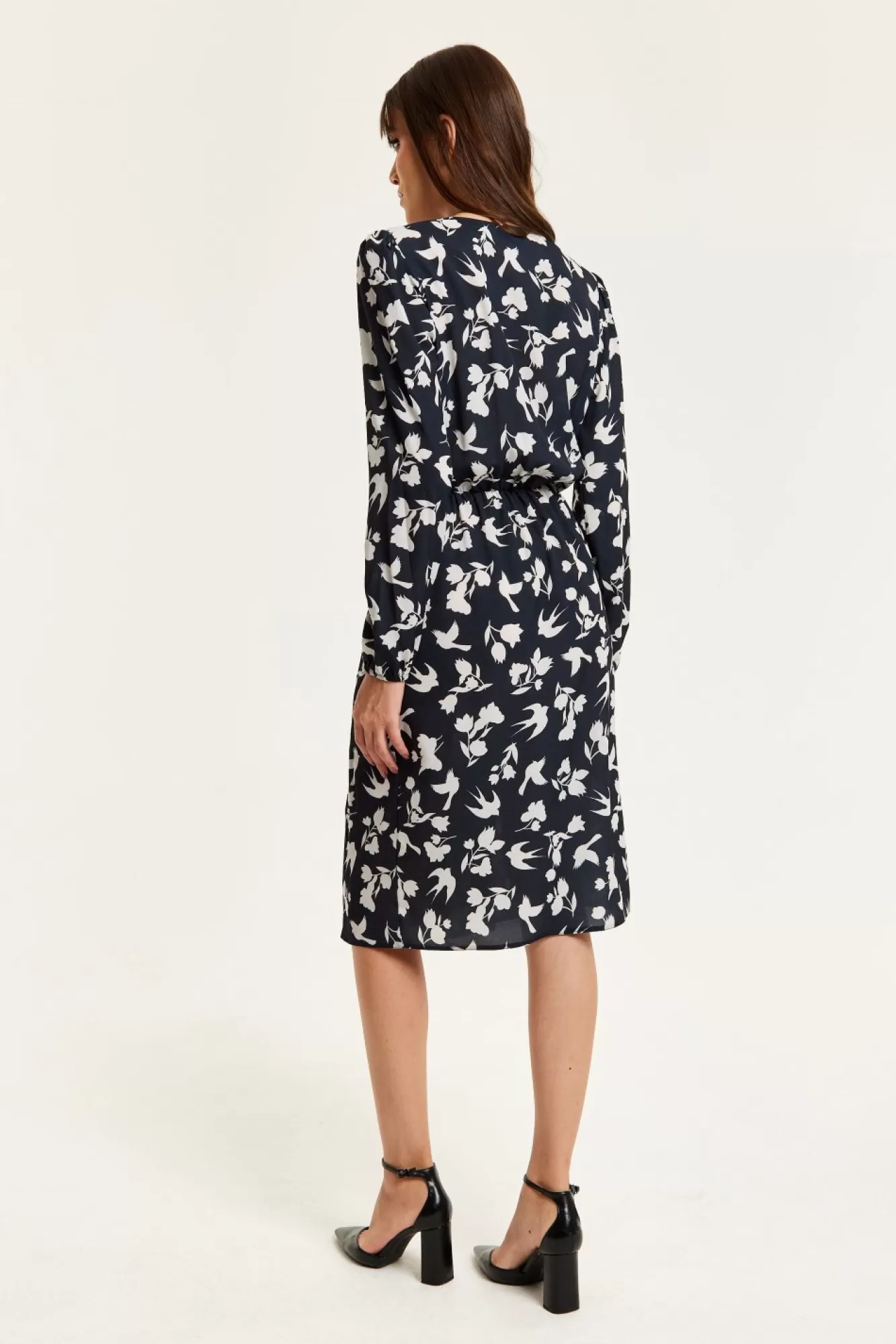 Midi Dresses^Liquorish Floral And Bird Print Midi Fake Wrap Dress In Black