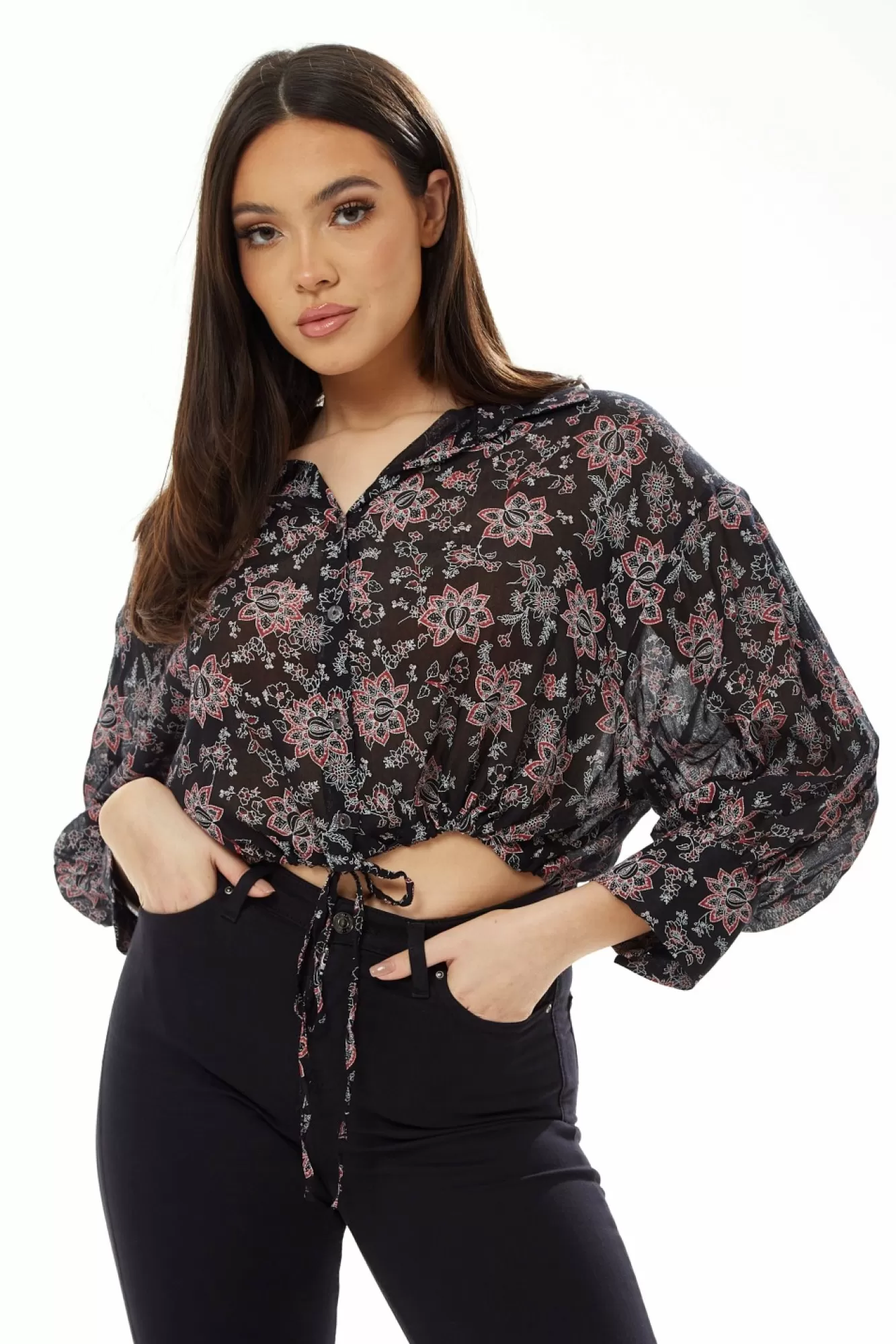 Crop Tops^Liquorish Floral Print Crop Shirt In Black