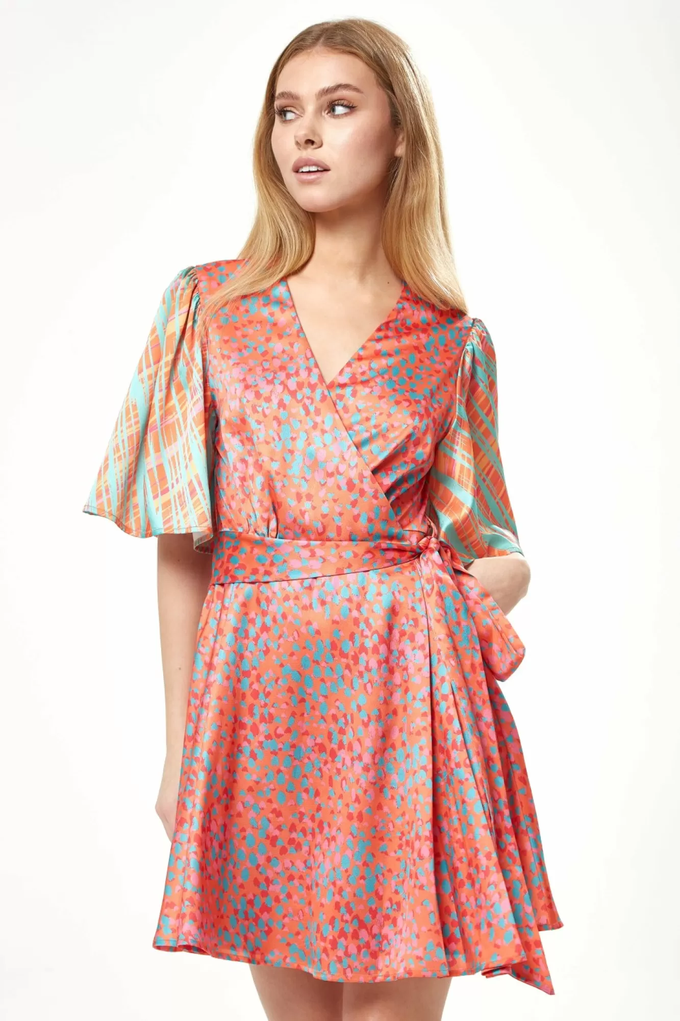 Mini Dresses^Liquorish Printed Mini Wrap Dress With Kimono Sleeve Orange