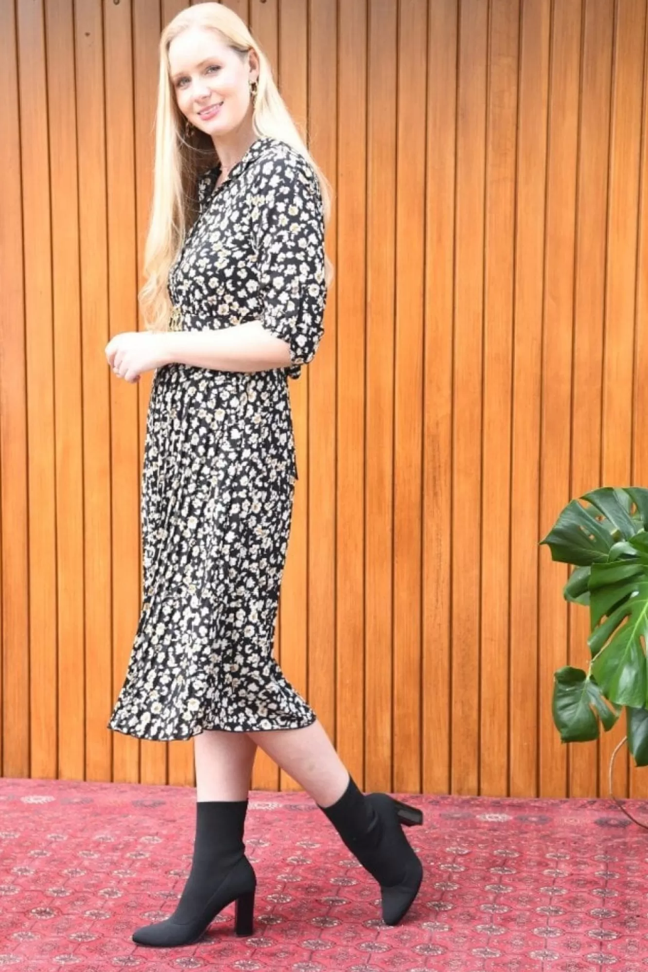 Midi Dresses^Mela London Ditsy Daisy Pleated Midi Dress Black