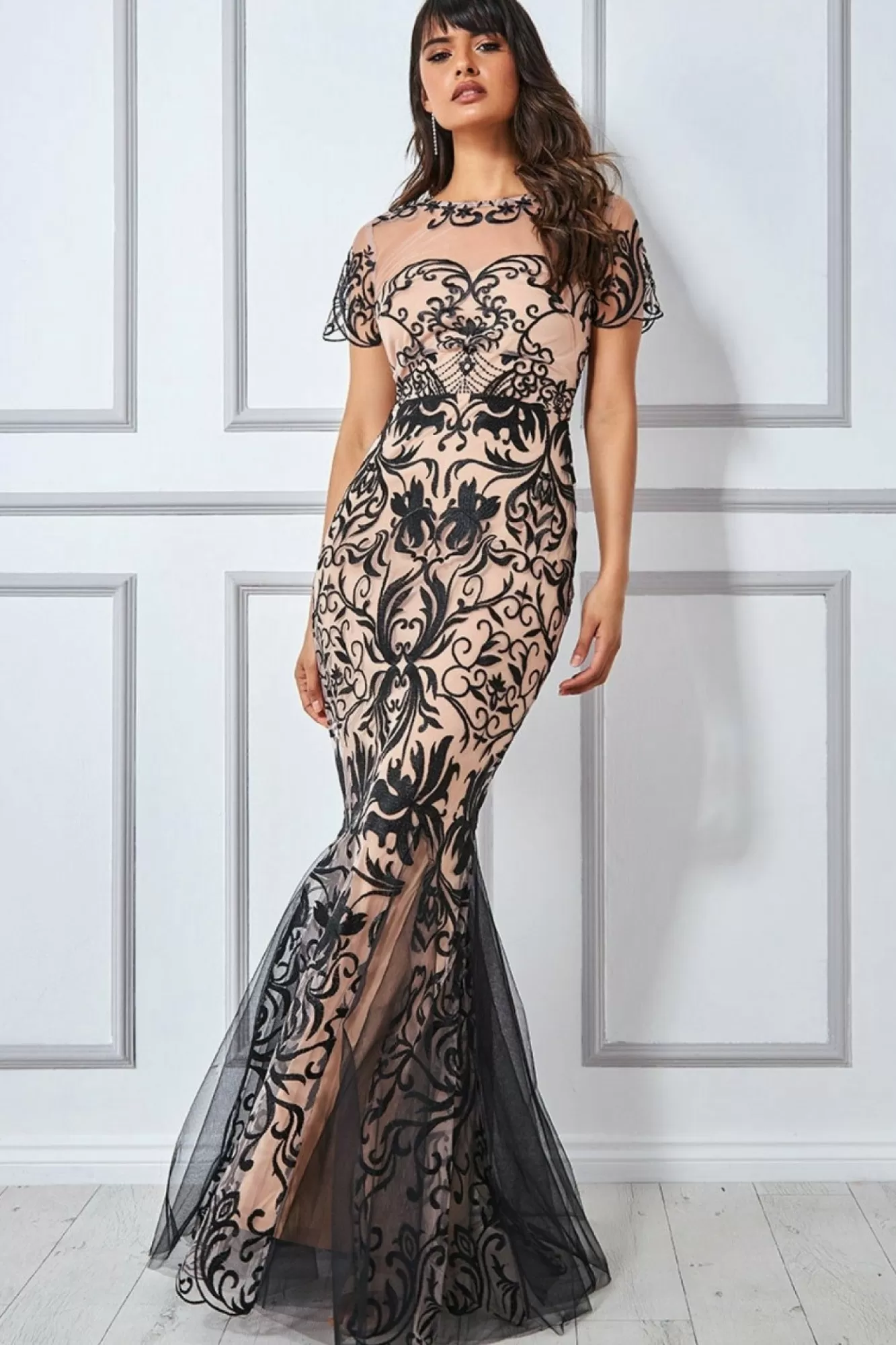 Maxi Dresses^* Mesh & Lace Maxi With Scalloped Hem Black