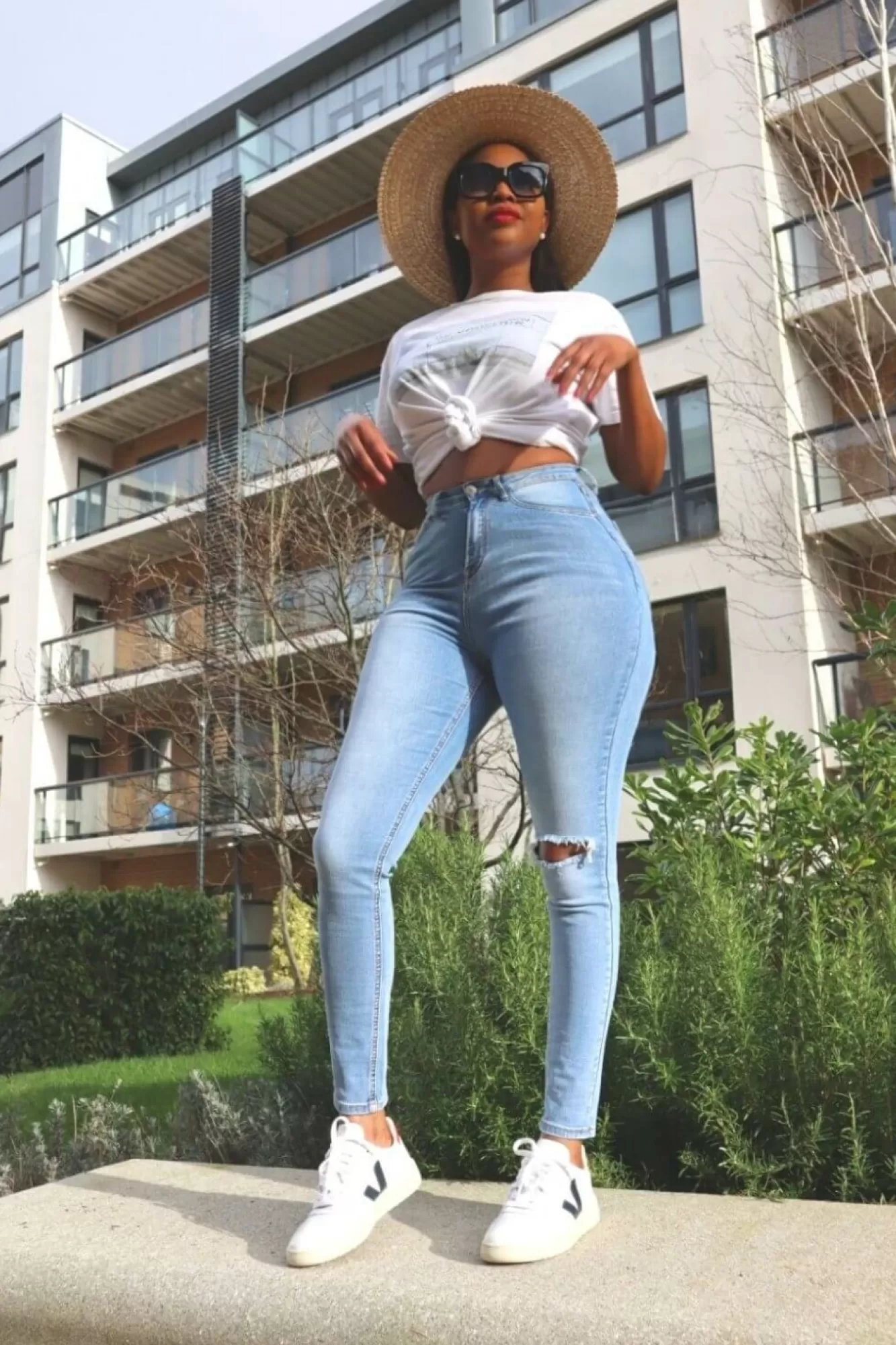 Trousers^SETSOFRAN London High Waist Shape Skinny Jeans Distressed Light Blue