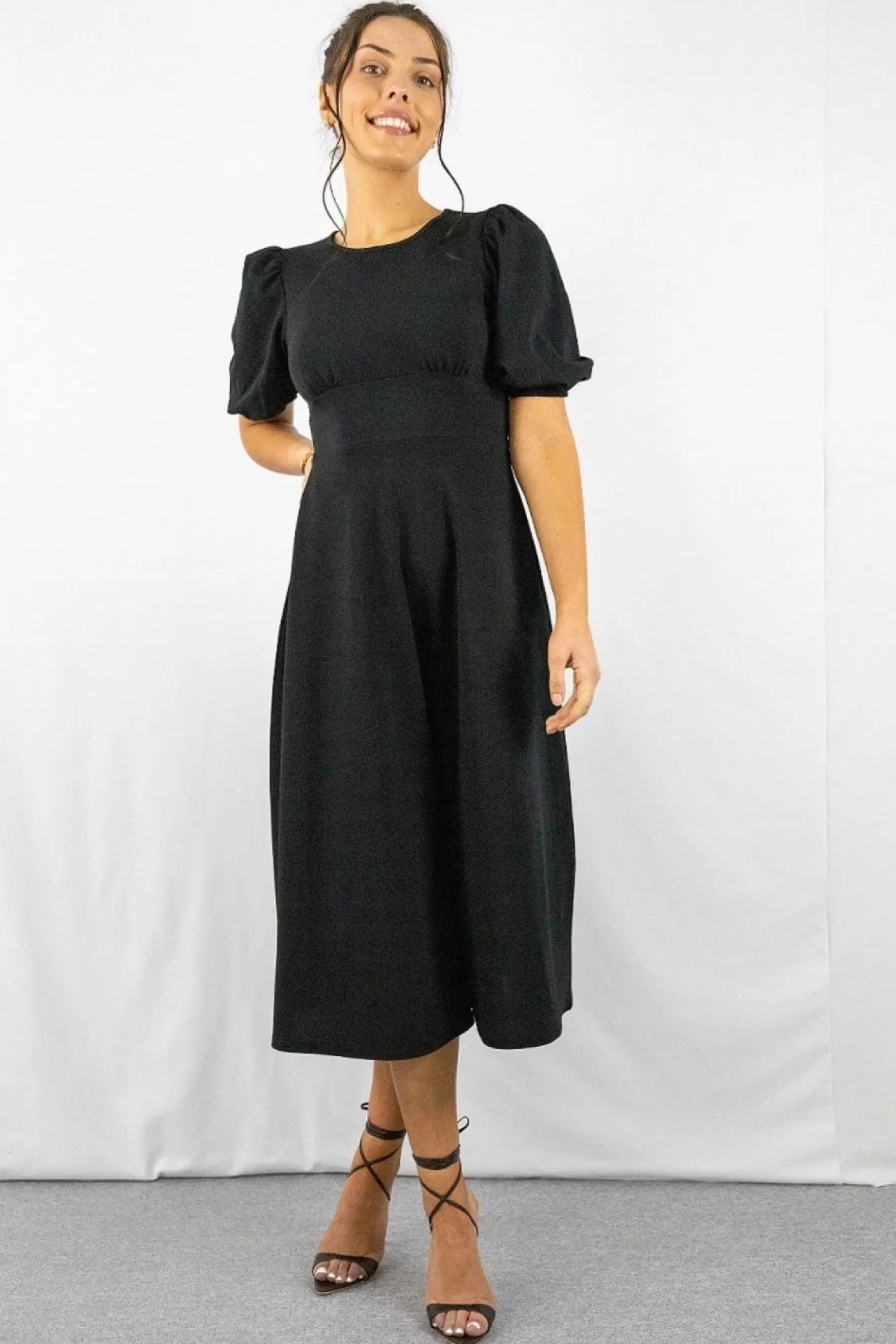 Mini Dresses^Signage Round Neck Mini Dress Black