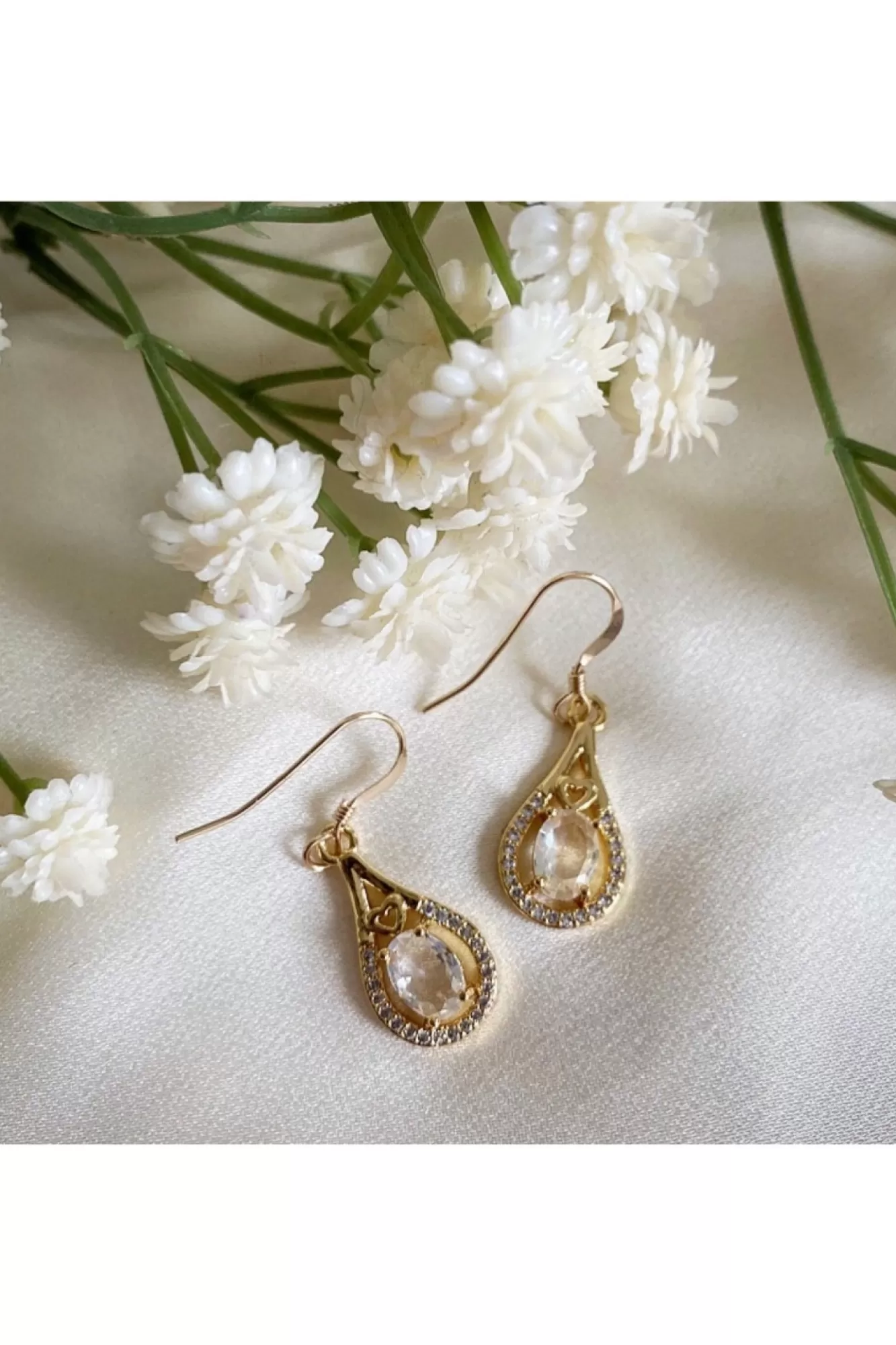 Jewellery^Wisteria London Esmeralda Clear Teardrop Earrings White