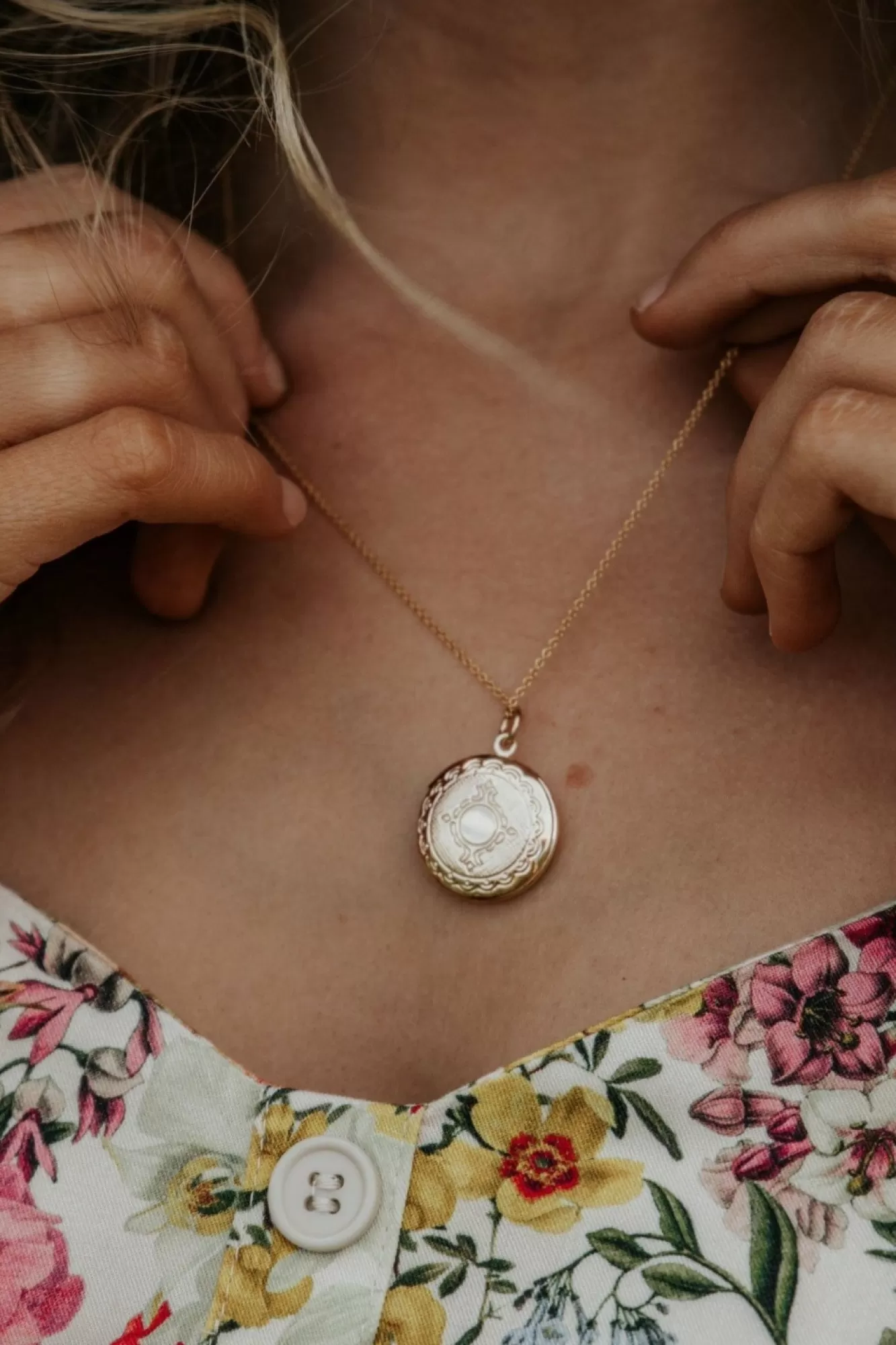 Jewellery^Wisteria London Martha Filigree Locket Gold